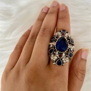NEW Large Cocktail Statement Victorian Style Size 7 Blue, Purple Rhinestone Ring
